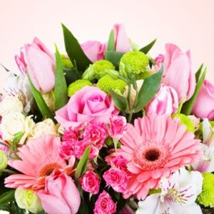 Floral Bouquet Hand Poured Soy (6.5 oz) Candle